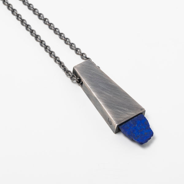 TALISMAN NECKLACE IN GRAY STERLING SILVER WITH LAPIS LAZULI