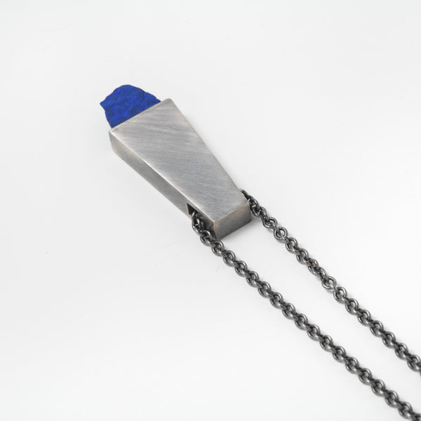 TALISMAN NECKLACE IN GRAY STERLING SILVER WITH LAPIS LAZULI