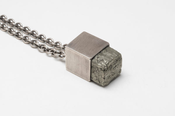 TALISMAN NECKLACE IN GRAY STERLING SILVER WITH PYRITE